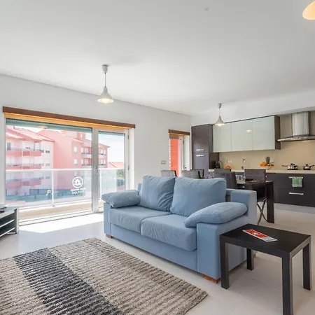 Daire 02 - Brand New, Modern & Cozy - Steps From The *