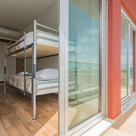 Daire 02 - Brand New, Modern & Cozy - Steps From The Consolação