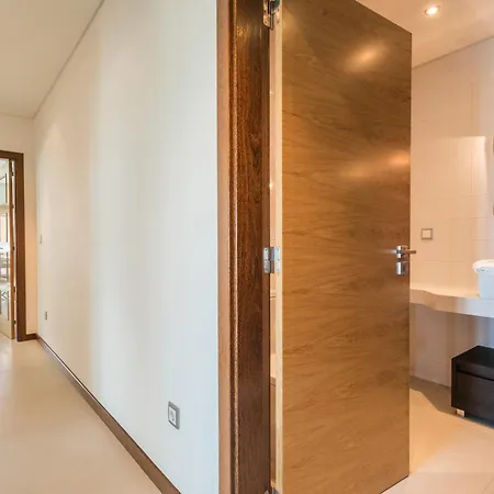 Daire 02 - Brand New, Modern & Cozy - Steps From The Consolação