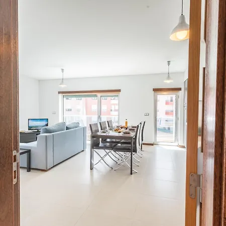 02 - Brand New, Modern & Cozy - Steps From The * Consolação